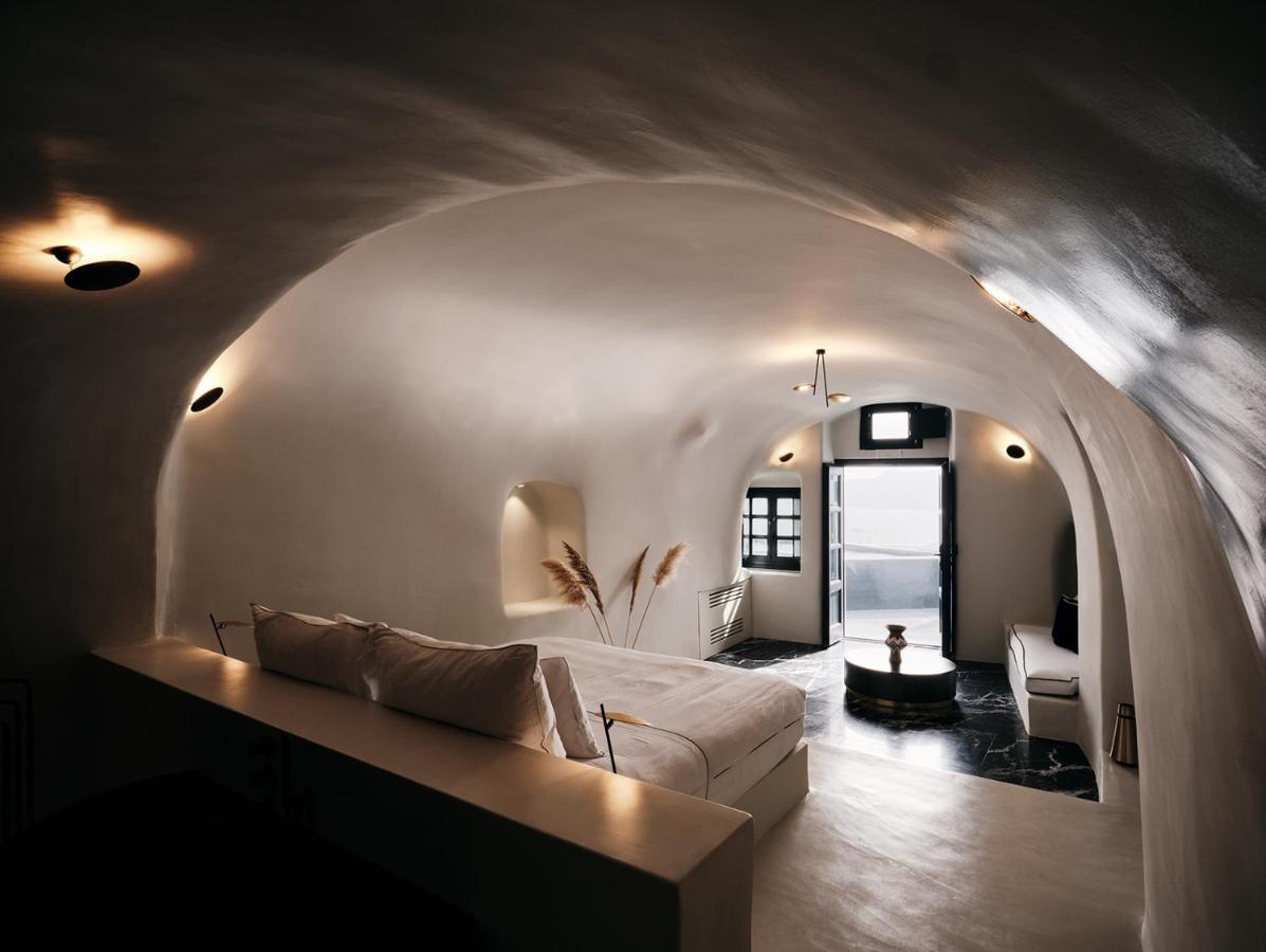 Abyss Santorini Hotel Oia  Exterior photo